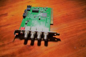 כרטיס פנימי DVR בחיבור PCI למחשב נייח 4 וידאו 1 סאונד